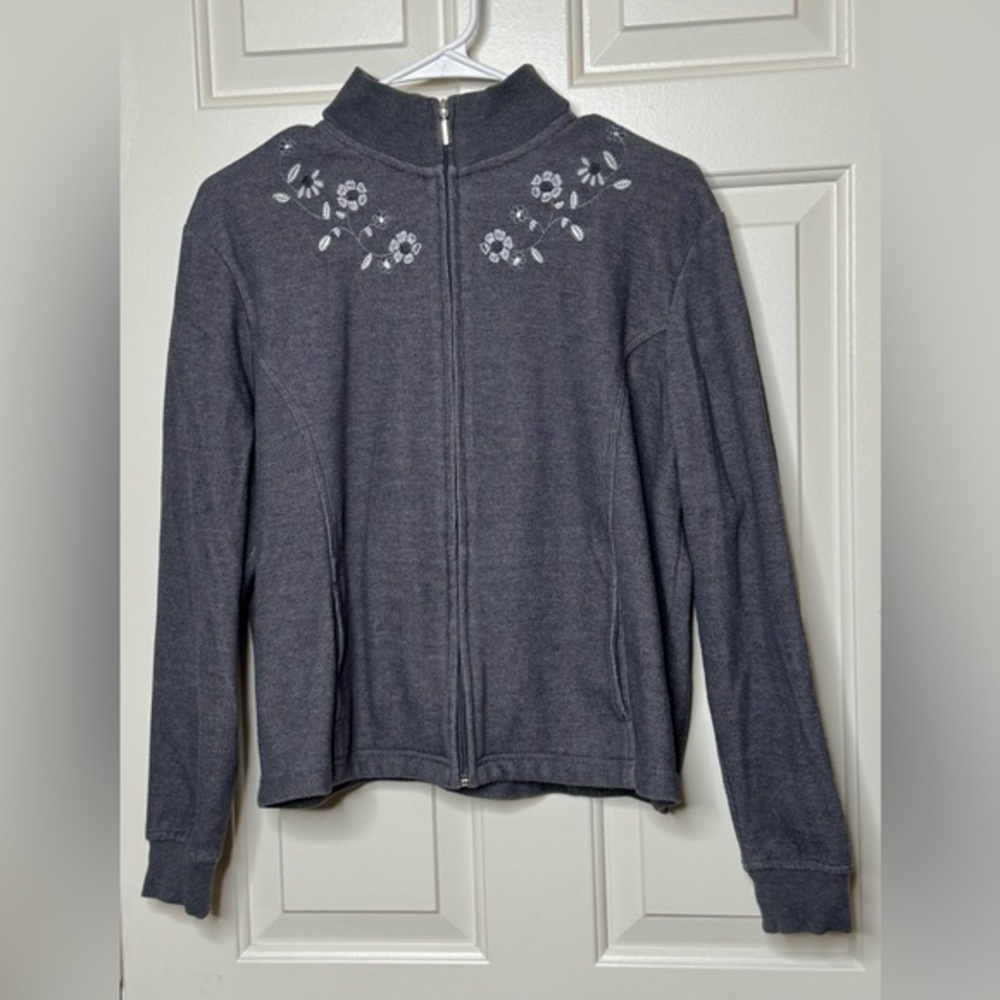 Speculation Zip sweater gray with embroidered floral accents, size PL